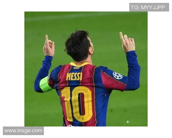 10号球衣的传奇人物揭秘 他们如何在绿茵场上创造奇迹