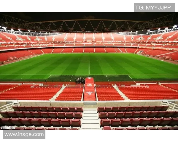 足球球星入门指南 从基础知识到球场表现全面解析 足球球星入门指南 从基础知识到球场表现全面解析