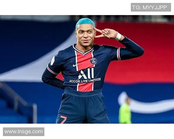 足球球星搞笑瞬间盘点:从场上失误到奇葩庆祝,笑点不断